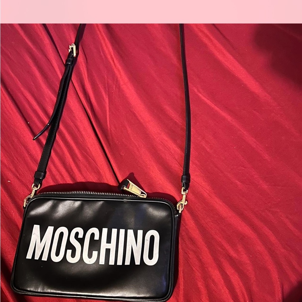 Moschino Black and Gold Interior Bag
